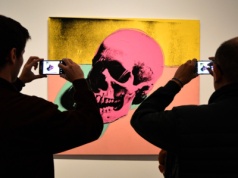 Andy Warhol to nie tylko puszka zupy. Odkryj go na nowo w Poznaniu