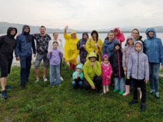 Deszcz nie powstrzymał akcji „Dbam o Sądeckie 2025”! W Tęgoborzy zebrano osiem worków śmieci