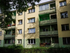 Zrobiła linę z prześcieradeł, by uciec z mieszkania na 3. piętrze. Skończyło się fatalnie