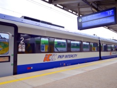 PKP Intercity podnosi pensje. Takich podwyżek nie było już dawno