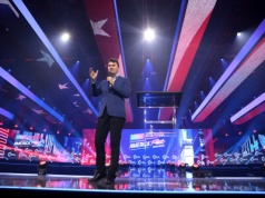 Charlie Kirk był rasistą i homofobem? Polemika z Piotrem Wilkinem