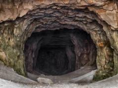 Roszczenia wobec skarbu ze Złotego Pociągu. Jego wydobycie oznacza dla Polski „chaos”?