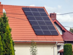 Rewolucja w dotacjach do przydomowej fotowoltaiki i magazynów energii?