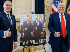 Prawica powoli rozumie, że Trump zdradza Polskę. Ale robi dobrą minę do złej gry