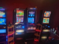 19-latek odpowie za nielegalne automaty do gier