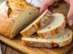 Piekarz zdradził mi pewien trik. Od teraz, pieczywo nie będzie twarde jak kamień