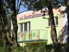 Przedszkole na os. Pojezierze likwidowane "z zaskoczenia". Ratusz oferuje pomoc, rodzice apelują o utrzymanie placówki