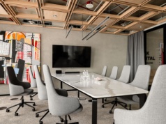 Sztuka, która mówi. Jak dzieła sztuki zmieniają biura w przestrzenie z duszą