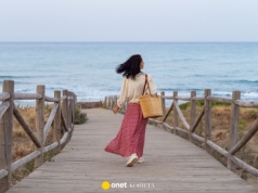 "Po 30 latach porzucił mnie dla młodszych kobiet. Teraz patrzy i żałuje"