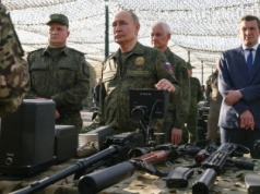 Białoruś/ Putin obserwował osobiście manewry Zapad-25, na których testowano taktyczną broń jądrową