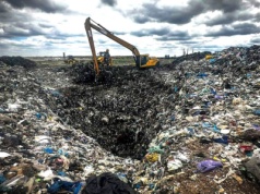Potrzebują miliardów na utylizację góry śmieci. Rząd nie pomoże, bo składowisko działa legalnie