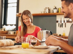 Chcesz zrzucić zbędne kilogramy? Jedz to na śniadanie