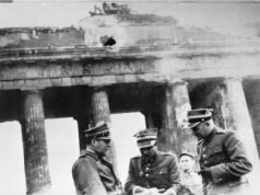 Kradli nawet deski sedesowe. Tyle polską gospodarkę kosztowała sowiecka inwazja