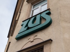 Emerytura z ZUS nie wystarczy? Polacy nie ufają systemowi