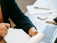 Umowy śmieciowe pod lupą. Pracodawcy przeprowadzają wewnętrzne kontrole