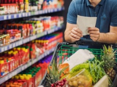 Nie Lidl i nie Biedronka. W tym sklepie zrobisz najtańsze zakupy, Polacy mogą się zdziwić