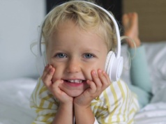 Niech słucha muzyki – na zdrowie. Ta badania to rewolucja we wspieraniu rozwoju dzieci