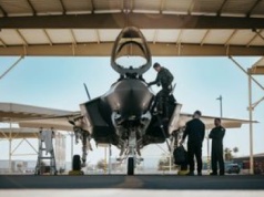 Kupią broń dalekiego zasięgu. To historyczna zmiana w ich polityce