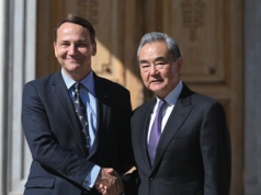 Wiemy, co szef MSZ Chin obiecał Radosławowi Sikorskiemu. Chodzi o Białoruś, ale nie tylko