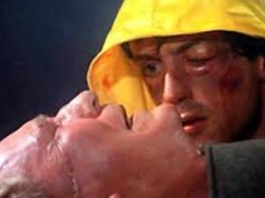 Budził kontrowersje wśród krytyków. Widzowie uwielbiają całą serię. Późnym wieczorem na TVP1