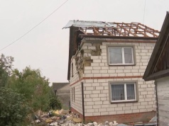 Zniszczony dom w Wyrykach. "Wszystko wskazuje na rakietę wystrzeloną przez nasz samolot"