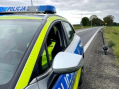 Hulajnogą elektryczną po drodze krajowej