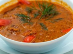 Lepsza od pomidorowej i krupniku. Kiedy rodzina pyta o główny składnik, nabieram wody w usta