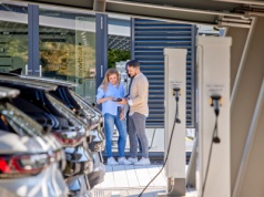 CHARX control modular: Sterownik ładowania pojazdów elektrycznych, który spełnia rosnące wymagania rynku