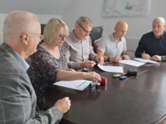 Podpisano umowę na przebudowę drogi w gm. Pawłów, to kolejny etap