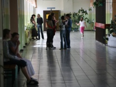 Lekarze poparli MEN w sprawie edukacji zdrowotnej. Dostało się rodzicom: "Chore społeczeństwo"