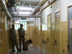 Łukaszenka uwalnia więźniów politycznych, ale nie ma żadnej odwilży