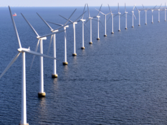 Gdańsk: pierwsze wieże do morskich turbin wiatrowych już gotowe