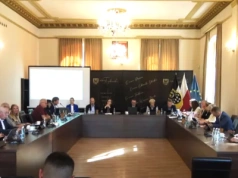 Ile zarabiają radni powiatowi? Sprawdzamy ich majątki