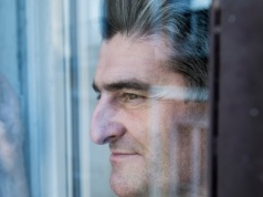 Nie wiedział, że trafił pod zły adres. "Pan wyszedł z kuchni z jajecznicą"