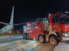 Po incydencie w Balicach: Kraków Airport inwestuje w sprzęt do usuwania samolotów z pasa