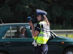 Zielona Góra. W jeden dzień wpadło 105 kierowców. Rekordzista jechał z prędkością 144 km/h