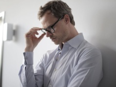 Aż 64 proc. Polaków cierpi na wypalenie zawodowe – alarmujące wyniki badania prof. Dominiki Maison