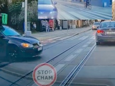 Rowerzysta jechał pod prąd i uderzył w samochód. Kierowca auta dostanie niemały mandat