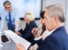 Odświeżanie zarządów to konieczność. Raport pokazuje słabości polskich spółek