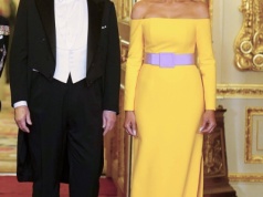 Ekspertka savoir-vivre'u o stylizacji Melanii Trump w Windsorze: Tak się nie siada do stołu