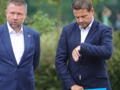 "Nikt nam nogi nie podstawił, wywaliliśmy się sami". Sprawa prohibicji w Warszawie może zemścić się na PO [ANALIZA]