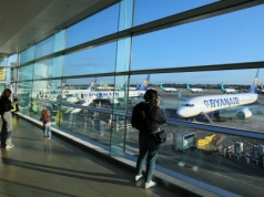 Niespodzianka dla pasażerów. To lotnisko też znosi limit płynów