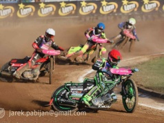 Żużel. Mistrz potwierdził dominację! Dudek triumfuje w Pardubicach (RELACJA)