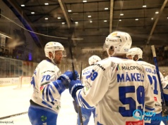 Kanadyjczycy w rolach głównych. Reece Scarlett trafia w debiucie – FOTO