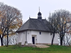 Nie pomieszczą wielu wiernych, ale warto je zobaczyć. Najmniejsze kościoły w Polsce