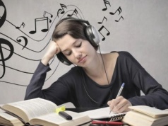 Muzyka po nauce wzmacnia pamięć — ale tylko przy „właściwym” poziomie emocji