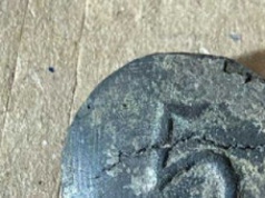 Kolejne znalezisko z pola bitwy pod Dubienką. Guzik, który potwierdza historię