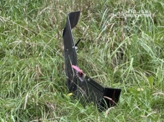 Niezidentyfikowany obiekt znaleziono w polu na Mazurach