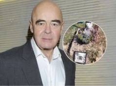 Grób Stanisława Tyma na Powązkach wciąż bez nagrobka. Fani: "Przykry widok"