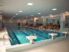 Pokolenia nowohucian uczyły się tu pływać. Zakończył się remont basenu na osiedlu Kolorowym (ZDJĘCIA)